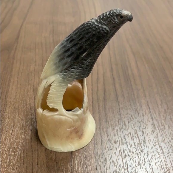 Hand carved eagle Traditional Kyrgyzstan artisan - Picture 5 of 7